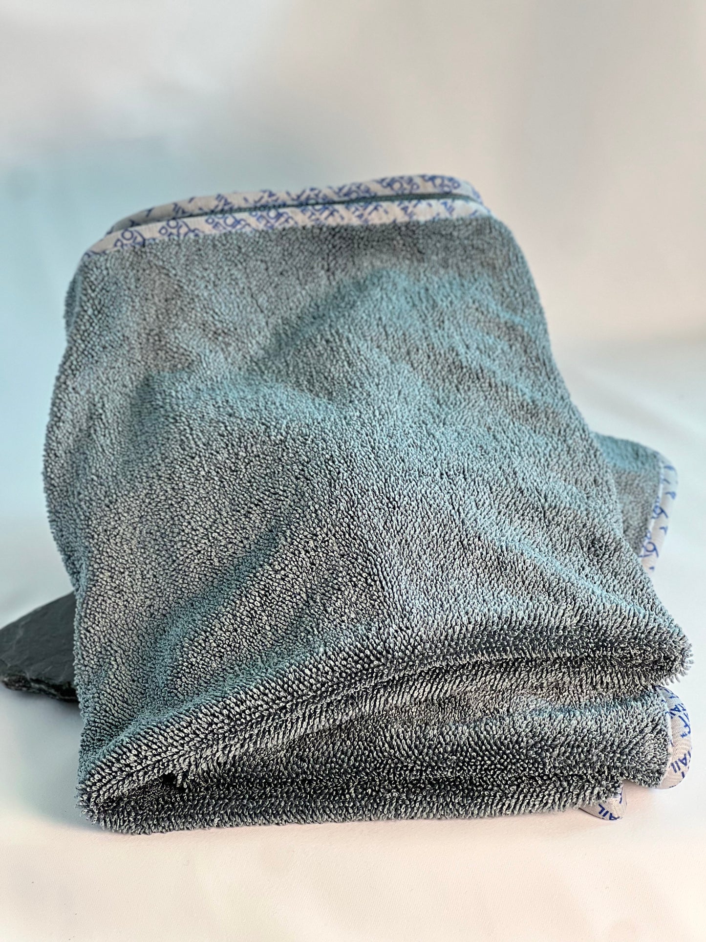 Large 500 gsm Microfiber Drying Towel 24" X 36" (Plush)